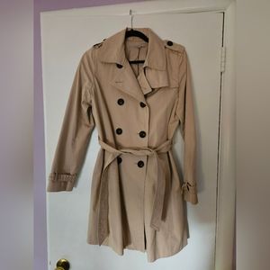 Classic GAP trench coat